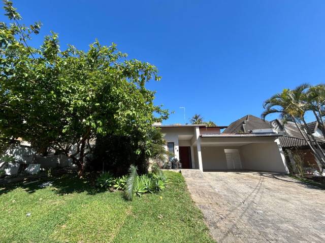 #8319 - Casa para Venda em Santana de Parnaíba - SP - 1