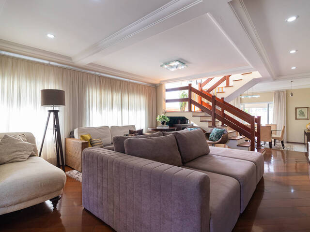 Casa para Venda em Santana de Parnaíba - 4