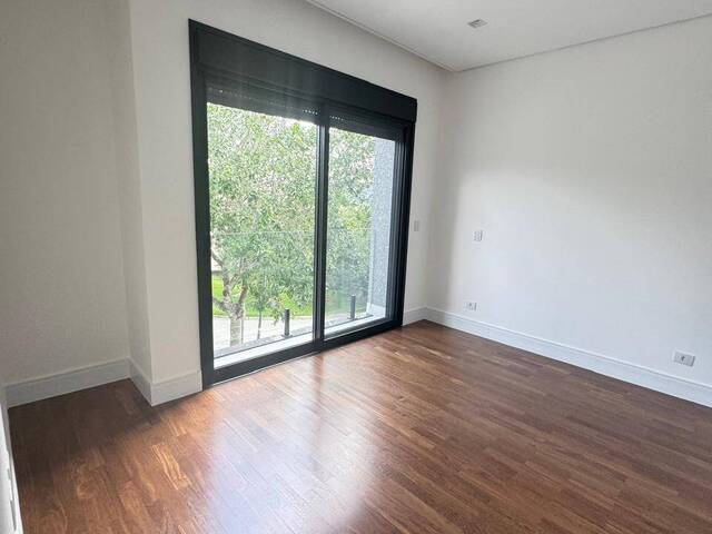 Casa para Venda em Santana de Parnaíba - 4