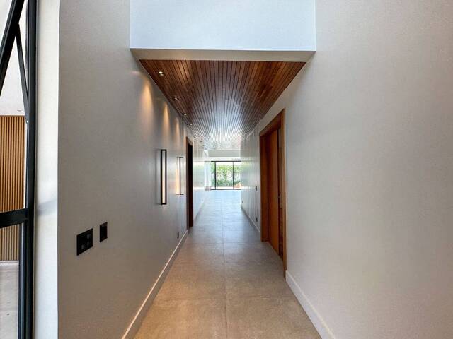 Casa para Venda em Santana de Parnaíba - 2