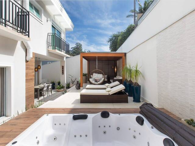 Casa para Venda em Santana de Parnaíba - 3