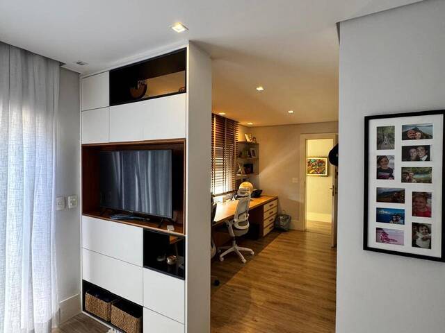 Casa para Venda em Santana de Parnaíba - 5