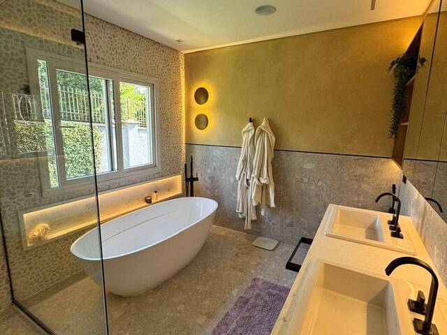 Casa para Venda em Santana de Parnaíba - 3