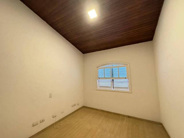 Casa para Locação em Santana de Parnaíba - 2