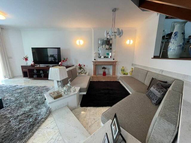 Casa para Venda em Santana de Parnaíba - 4