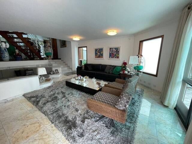 #8352 - Casa para Venda em Santana de Parnaíba - SP - 3