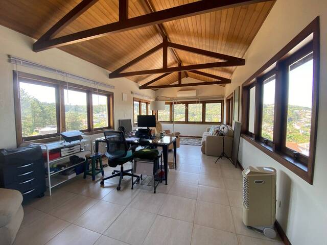 Casa para Venda em Santana de Parnaíba - 2