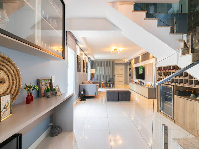 Casa para Venda em Santana de Parnaíba - 4