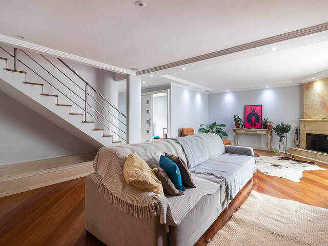 Casa para Venda em Santana de Parnaíba - 2