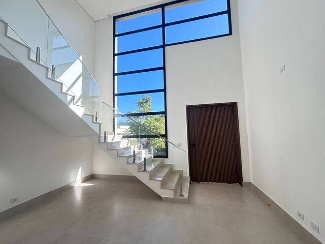 Casa para Venda em Santana de Parnaíba - 2