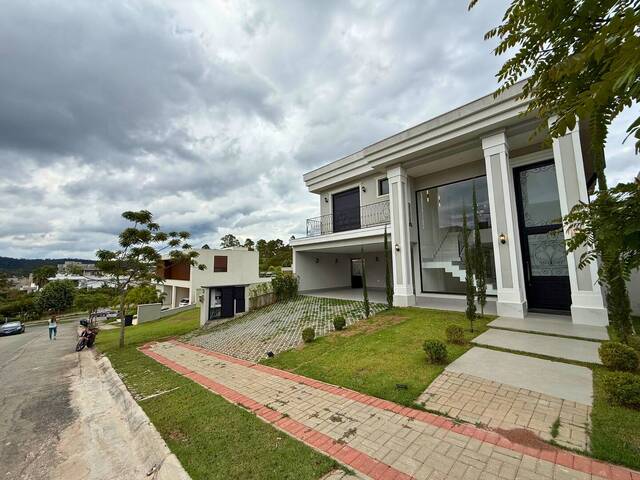 Casa para Venda em Santana de Parnaíba - 4