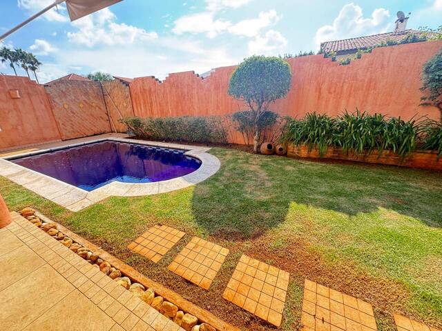 Casa para Venda em Santana de Parnaíba - 4