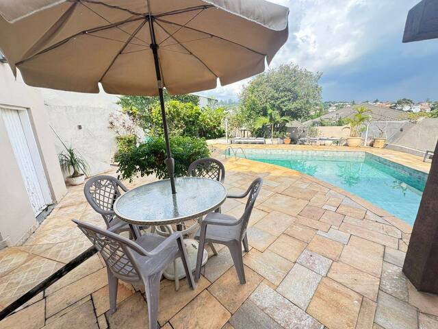 Casa para Venda em Santana de Parnaíba - 3