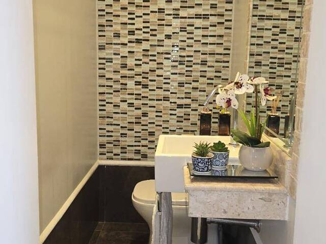 Casa para Venda em Santana de Parnaíba - 2