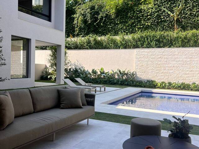 Casa para Venda em Santana de Parnaíba - 2