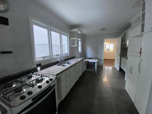 Casa para Venda em Santana de Parnaíba - 4