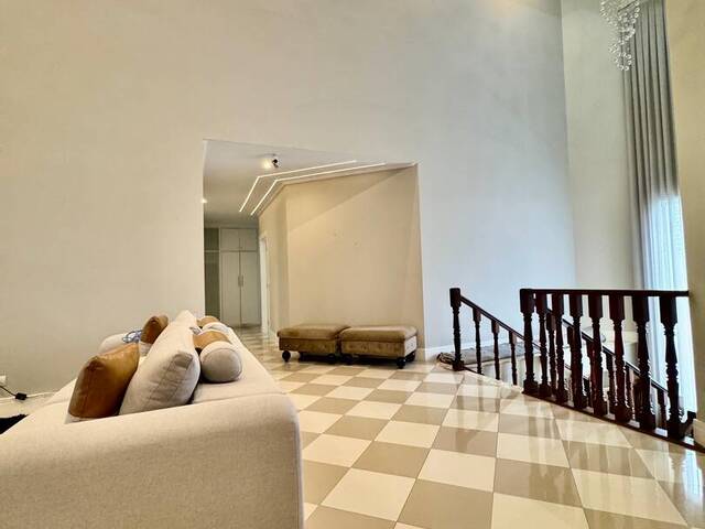 Casa para Venda em Santana de Parnaíba - 5