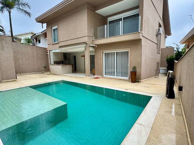 #8376 - Casa para Venda em Santana de Parnaíba - SP - 1