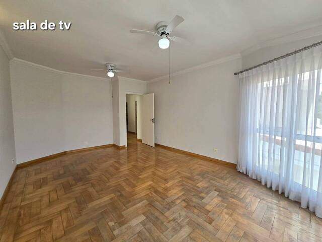 Casa para Venda em Santana de Parnaíba - 3