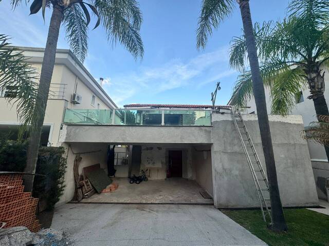 Casa para Venda em Santana de Parnaíba - 3