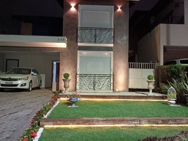 #8380 - Casa para Venda em Santana de Parnaíba - SP - 1