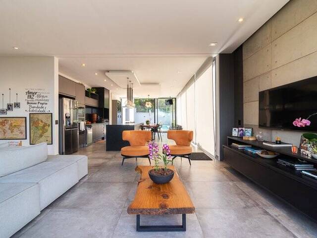 Casa para Venda em Santana de Parnaíba - 4