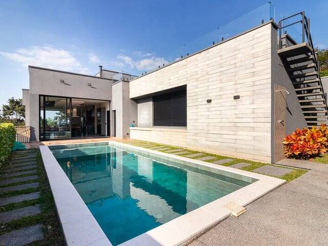 Casa para Venda em Santana de Parnaíba - 5