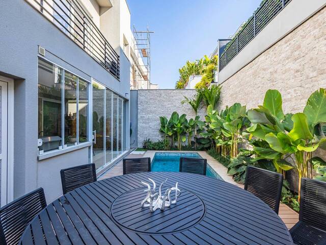 #8386 - Casa para Venda em Santana de Parnaíba - SP