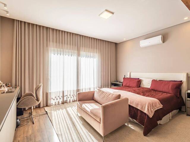 Casa para Venda em Santana de Parnaíba - 5