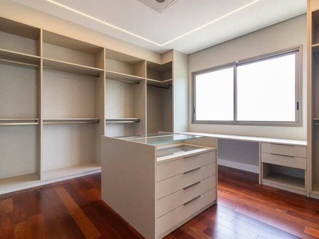 Casa para Venda em Santana de Parnaíba - 3