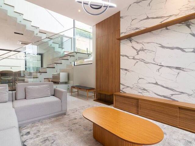 Casa para Venda em Santana de Parnaíba - 2