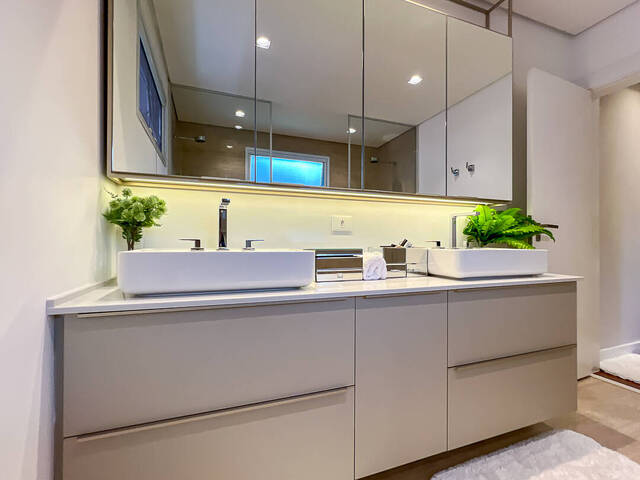 Casa para Venda em Santana de Parnaíba - 5