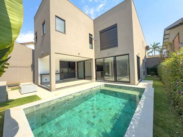#8412 - Casa para Venda em Santana de Parnaíba - SP - 1