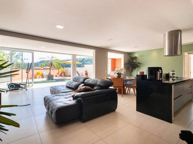 Casa para Venda em Santana de Parnaíba - 3