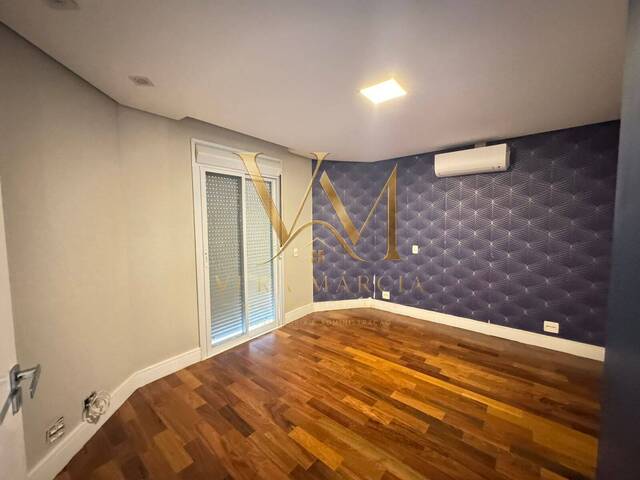 Casa para Venda em Santana de Parnaíba - 3