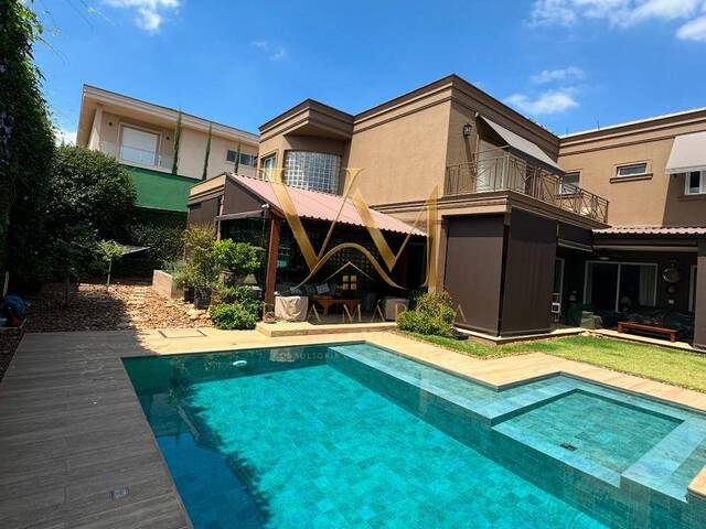#8420 - Casa para Venda em Santana de Parnaíba - SP