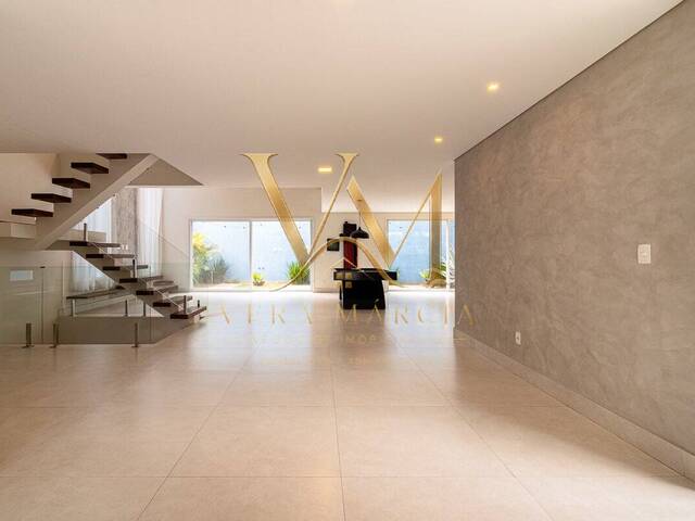 #8423 - Casa para Venda em Santana de Parnaíba - SP - 2