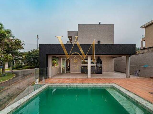 Casa para Venda em Santana de Parnaíba - 2