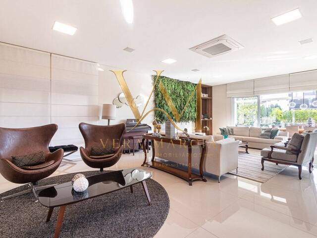 Casa para Venda em Santana de Parnaíba - 2