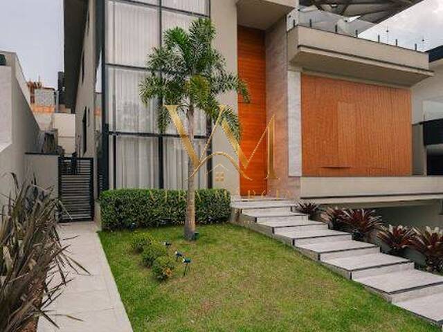Casa para Venda em Santana de Parnaíba - 2