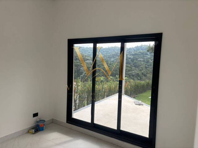 Casa para Venda em Santana de Parnaíba - 5