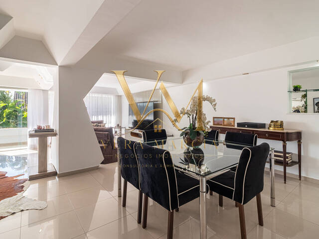 Casa para Venda em Santana de Parnaíba - 5