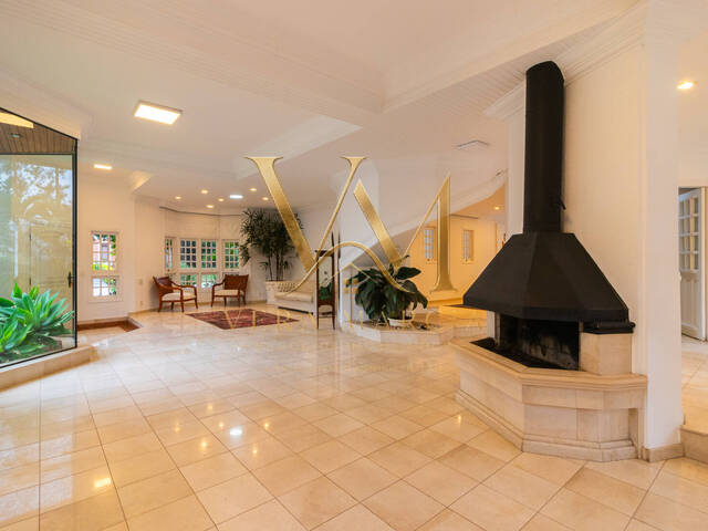 Casa para Venda em Santana de Parnaíba - 5