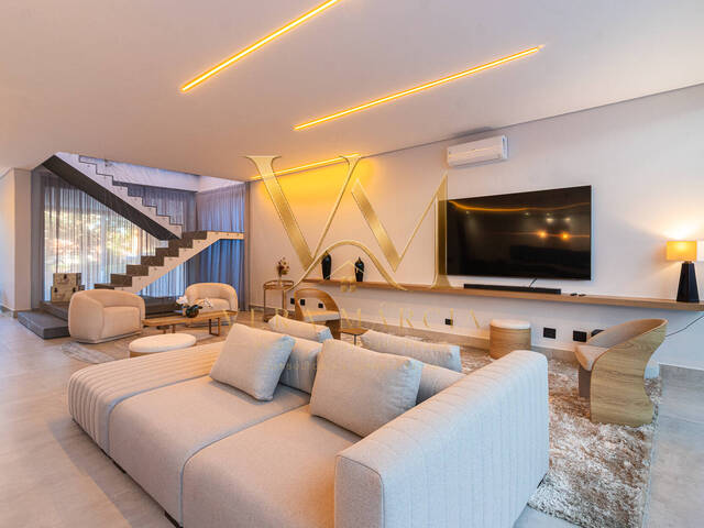 Casa para Venda em Santana de Parnaíba - 5