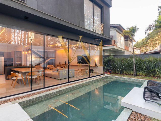 Casa para Venda em Santana de Parnaíba - 2