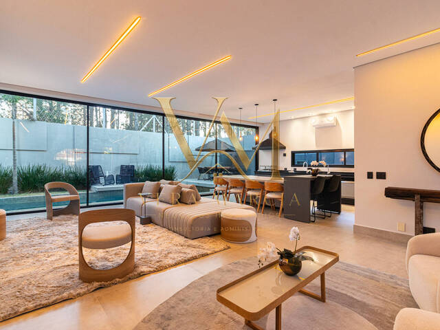Casa para Venda em Santana de Parnaíba - 4