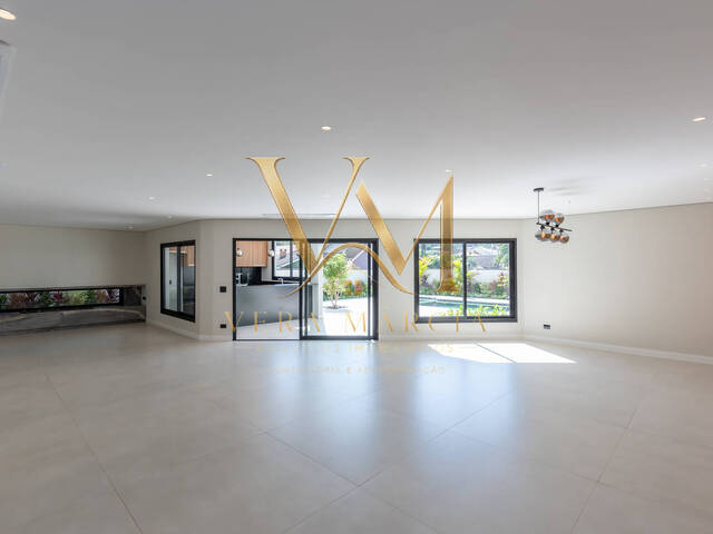 Casa para Venda em Santana de Parnaíba - 4
