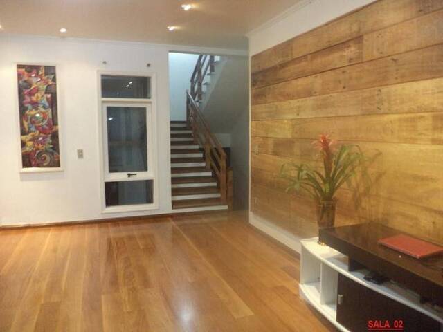 Casa para Venda em Santana de Parnaíba - 2