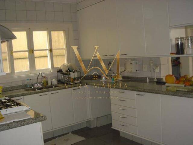 Casa para Venda em Santana de Parnaíba - 3