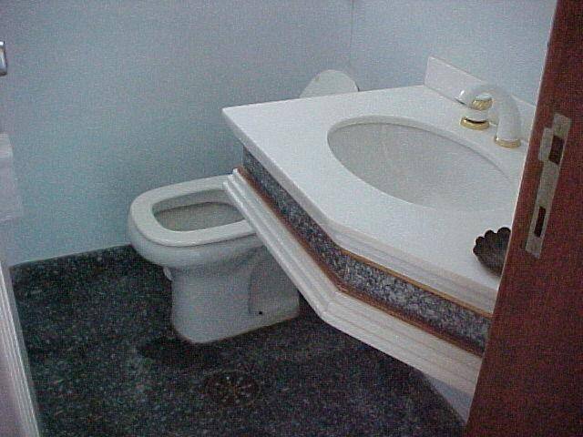 Casa para Venda em Santana de Parnaíba - 4